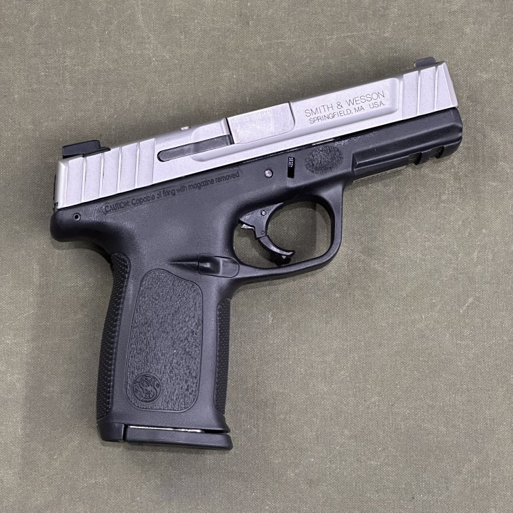 Smith & Wesson SD9 VE 9mm - USED